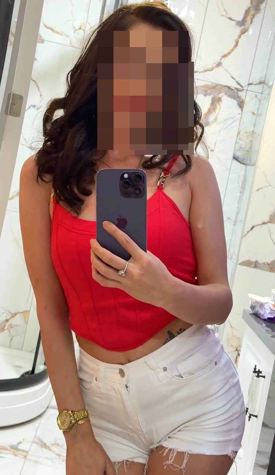 Beylikdüzü Escort Banu İle Tutkulu Bir Macera Yaşayın